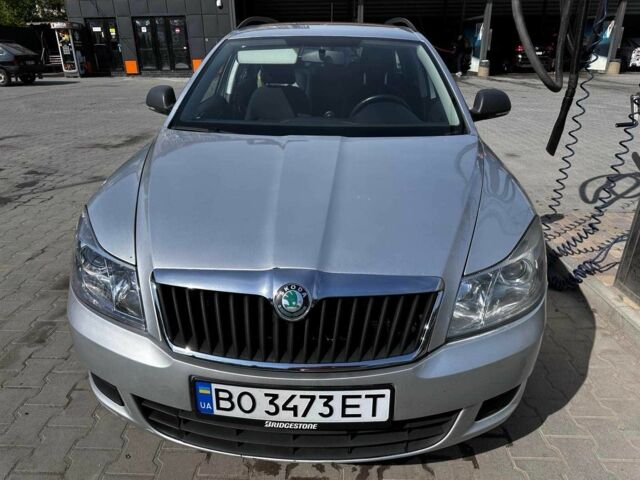 Сірий Шкода Октавія, об'ємом двигуна 1.6 л та пробігом 273 тис. км за 6800 $, фото 1 на Automoto.ua