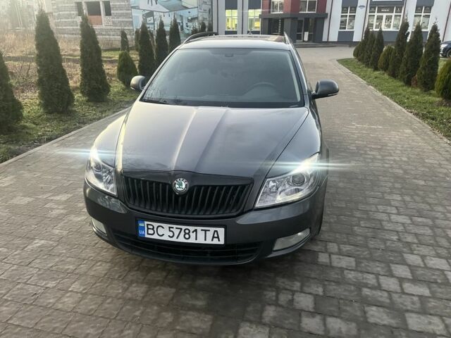 Серый Шкода Октавия, объемом двигателя 1.6 л и пробегом 269 тыс. км за 6900 $, фото 1 на Automoto.ua