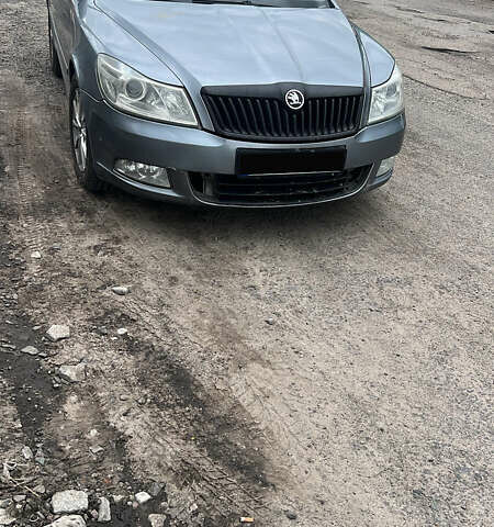 Серый Шкода Октавия, объемом двигателя 1.6 л и пробегом 416 тыс. км за 6800 $, фото 1 на Automoto.ua