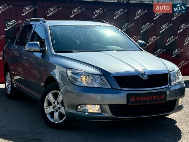 Серый Шкода Октавия, объемом двигателя 2 л и пробегом 242 тыс. км за 10900 $, фото 1 на Automoto.ua