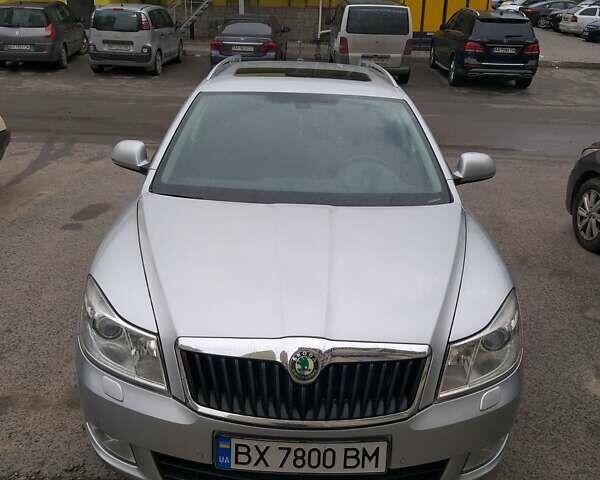 Серый Шкода Октавия, объемом двигателя 1.6 л и пробегом 228 тыс. км за 9600 $, фото 1 на Automoto.ua