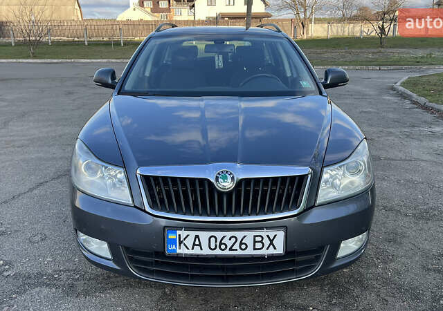 Сірий Шкода Октавія, об'ємом двигуна 1.6 л та пробігом 273 тис. км за 8800 $, фото 1 на Automoto.ua