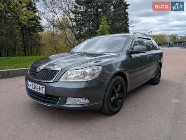 Серый Шкода Октавия, объемом двигателя 1.6 л и пробегом 239 тыс. км за 7900 $, фото 1 на Automoto.ua