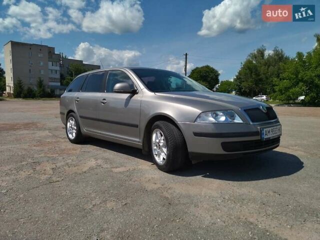 Серый Шкода Октавия, объемом двигателя 1.6 л и пробегом 240 тыс. км за 7100 $, фото 1 на Automoto.ua