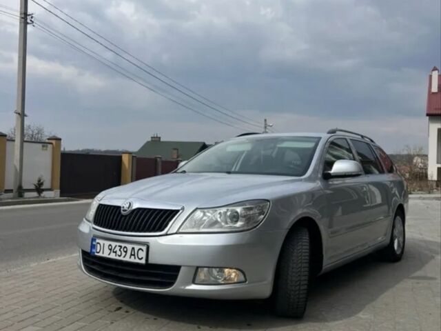 Сірий Шкода Октавія, об'ємом двигуна 1.6 л та пробігом 320 тис. км за 7700 $, фото 1 на Automoto.ua