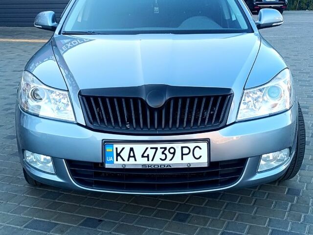 Серый Шкода Октавия, объемом двигателя 1.8 л и пробегом 178 тыс. км за 8650 $, фото 1 на Automoto.ua
