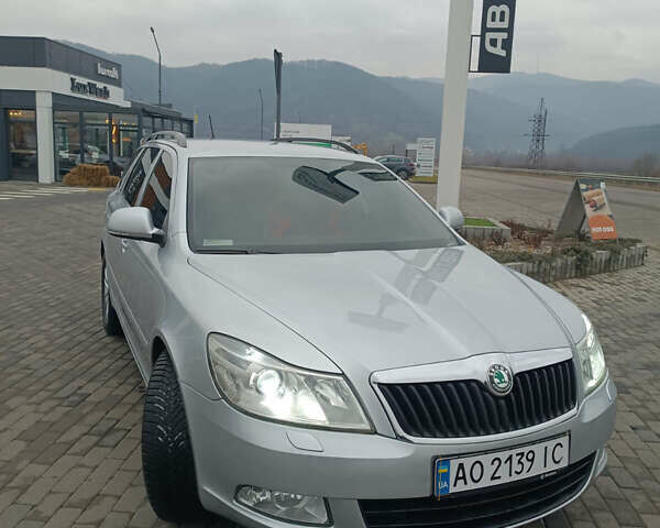 Серый Шкода Октавия, объемом двигателя 1.8 л и пробегом 320 тыс. км за 7500 $, фото 1 на Automoto.ua
