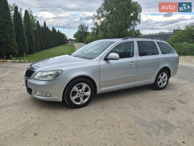 Серый Шкода Октавия, объемом двигателя 1.6 л и пробегом 309 тыс. км за 8900 $, фото 1 на Automoto.ua