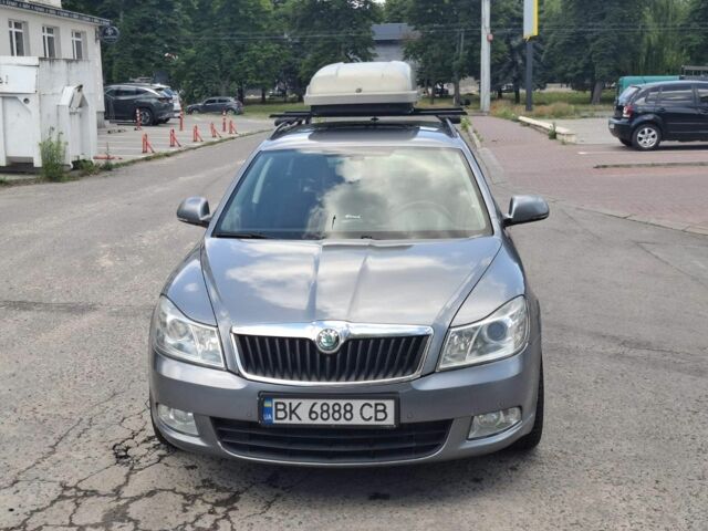 Серый Шкода Октавия, объемом двигателя 1.6 л и пробегом 206 тыс. км за 8537 $, фото 1 на Automoto.ua