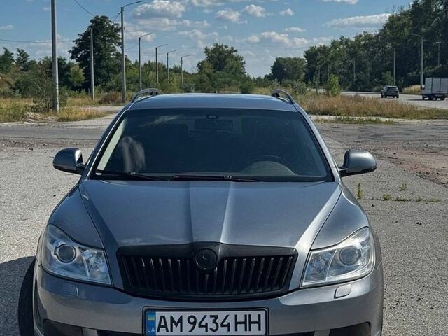 Серый Шкода Октавия, объемом двигателя 1.6 л и пробегом 265 тыс. км за 7500 $, фото 1 на Automoto.ua