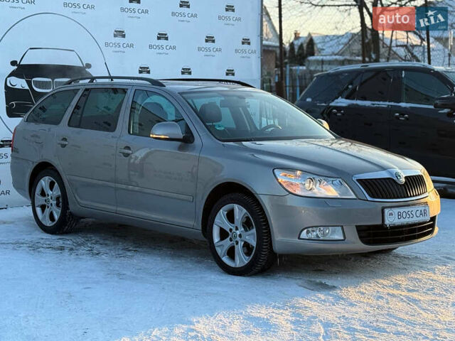 Серый Шкода Октавия, объемом двигателя 1.6 л и пробегом 214 тыс. км за 9900 $, фото 1 на Automoto.ua