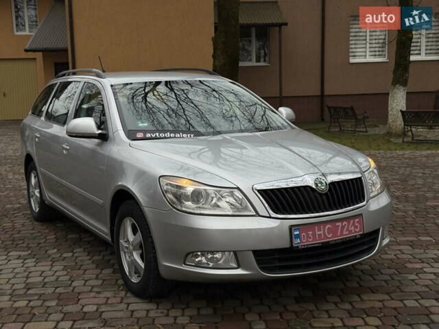 Серый Шкода Октавия, объемом двигателя 1.6 л и пробегом 280 тыс. км за 8200 $, фото 1 на Automoto.ua