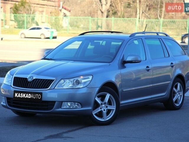 Серый Шкода Октавия, объемом двигателя 1.39 л и пробегом 197 тыс. км за 9600 $, фото 1 на Automoto.ua
