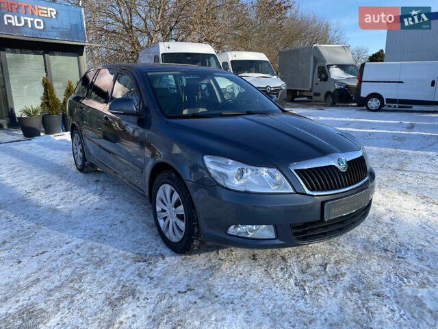 Серый Шкода Октавия, объемом двигателя 1.8 л и пробегом 218 тыс. км за 8300 $, фото 1 на Automoto.ua