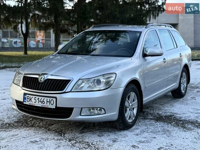 Сірий Шкода Октавія, об'ємом двигуна 1.6 л та пробігом 299 тис. км за 6450 $, фото 1 на Automoto.ua