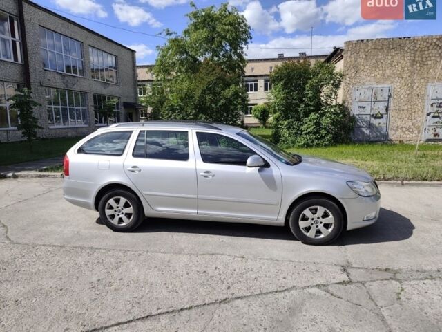 Серый Шкода Октавия, объемом двигателя 1.6 л и пробегом 220 тыс. км за 7800 $, фото 1 на Automoto.ua