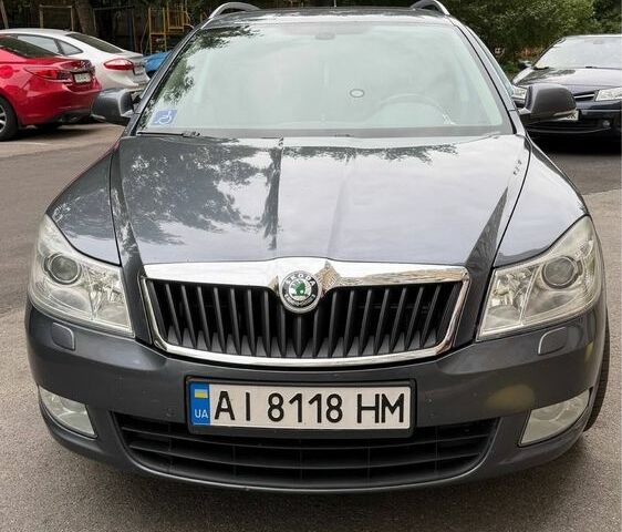 Сірий Шкода Октавія, об'ємом двигуна 2 л та пробігом 292 тис. км за 6718 $, фото 1 на Automoto.ua