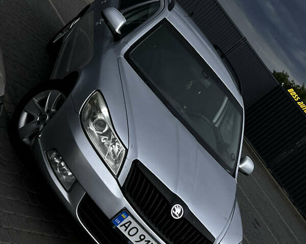 Серый Шкода Октавия, объемом двигателя 1.6 л и пробегом 400 тыс. км за 7200 $, фото 1 на Automoto.ua