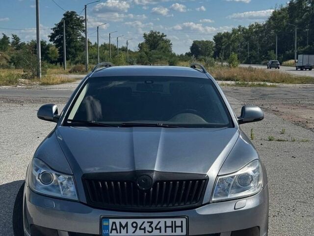 Серый Шкода Октавия, объемом двигателя 1.6 л и пробегом 265 тыс. км за 7150 $, фото 1 на Automoto.ua