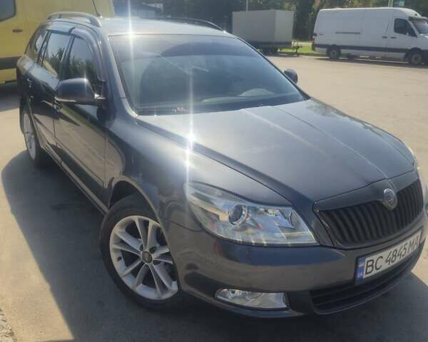 Шкода Октавия 2012 в Самборе на Automoto.ua Серый Шкода Октавия, объемом двигателя 1.6 л и пробегом 237 тыс. км за 8800 $, фото 1 на Automoto.ua