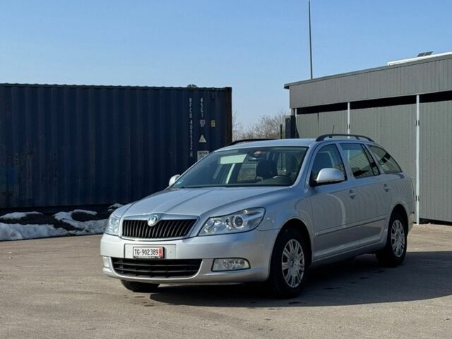 Серый Шкода Октавия, объемом двигателя 1.99 л и пробегом 229 тыс. км за 9200 $, фото 1 на Automoto.ua