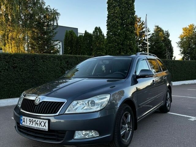 Серый Шкода Октавия, объемом двигателя 1.6 л и пробегом 258 тыс. км за 7600 $, фото 1 на Automoto.ua