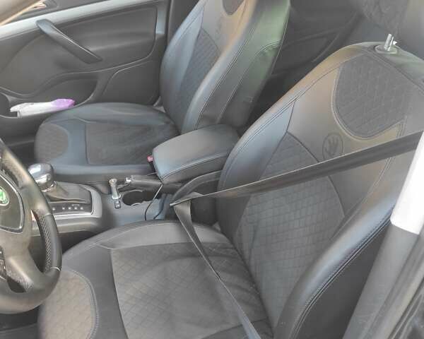 Серый Шкода Октавия, объемом двигателя 1.6 л и пробегом 232 тыс. км за 8700 $, фото 1 на Automoto.ua