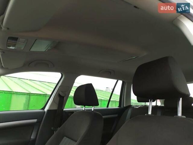 Серый Шкода Октавия, объемом двигателя 1.8 л и пробегом 200 тыс. км за 8499 $, фото 1 на Automoto.ua