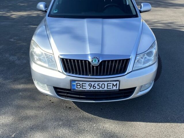 Серый Шкода Октавия, объемом двигателя 1.6 л и пробегом 326 тыс. км за 8203 $, фото 1 на Automoto.ua