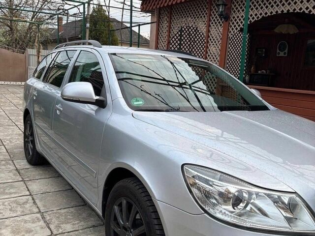 Серый Шкода Октавия, объемом двигателя 1.2 л и пробегом 153 тыс. км за 7000 $, фото 1 на Automoto.ua