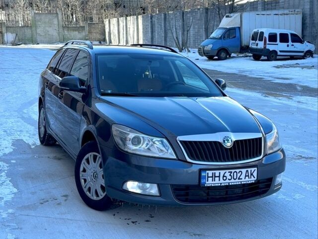 Сірий Шкода Октавія, об'ємом двигуна 1.6 л та пробігом 296 тис. км за 7100 $, фото 1 на Automoto.ua