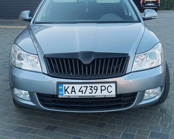 Сірий Шкода Октавія, об'ємом двигуна 1.8 л та пробігом 178 тис. км за 8650 $, фото 1 на Automoto.ua