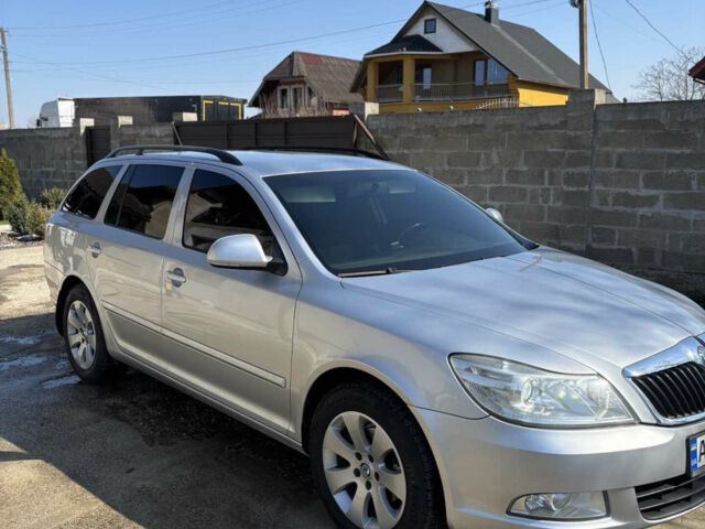 Серый Шкода Октавия, объемом двигателя 1.6 л и пробегом 323 тыс. км за 8400 $, фото 1 на Automoto.ua