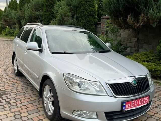 Сірий Шкода Октавія, об'ємом двигуна 1.6 л та пробігом 211 тис. км за 8350 $, фото 1 на Automoto.ua