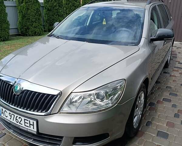 Серый Шкода Октавия, объемом двигателя 1.6 л и пробегом 365 тыс. км за 6700 $, фото 1 на Automoto.ua