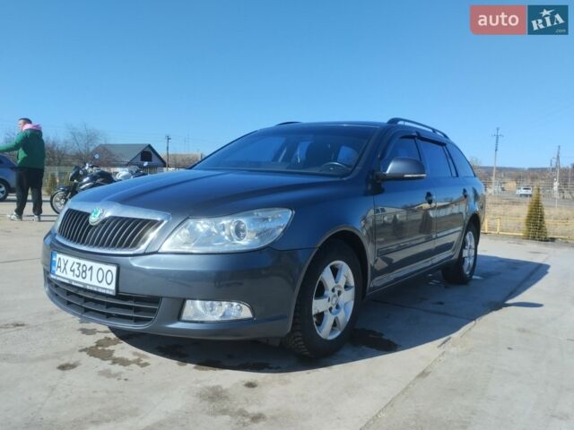 Серый Шкода Октавия, объемом двигателя 1.6 л и пробегом 223 тыс. км за 7880 $, фото 1 на Automoto.ua
