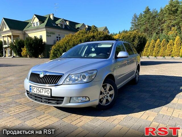 Серый Шкода Октавия, объемом двигателя 1.6 л и пробегом 28000 тыс. км за 8200 $, фото 1 на Automoto.ua