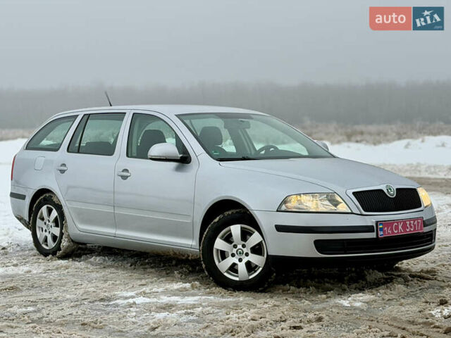 Сірий Шкода Октавія, об'ємом двигуна 1.6 л та пробігом 215 тис. км за 8199 $, фото 1 на Automoto.ua