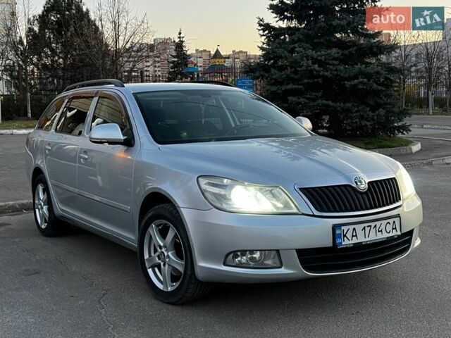 Серый Шкода Октавия, объемом двигателя 1.6 л и пробегом 320 тыс. км за 6900 $, фото 1 на Automoto.ua