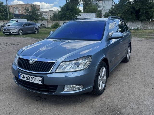 Сірий Шкода Октавія, об'ємом двигуна 2 л та пробігом 352 тис. км за 9200 $, фото 1 на Automoto.ua