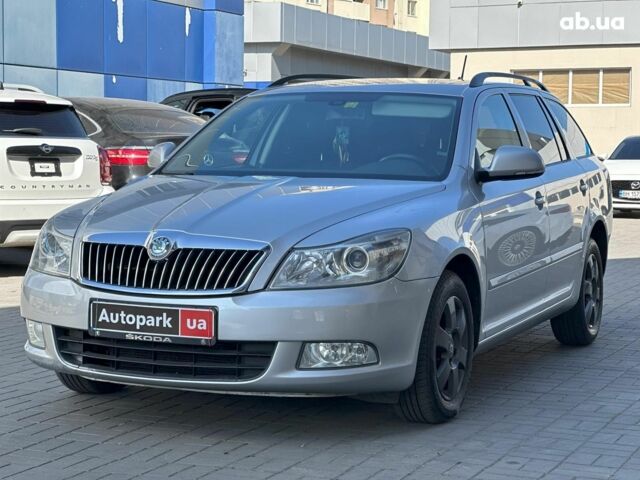 Серый Шкода Октавия, объемом двигателя 1.6 л и пробегом 227 тыс. км за 8980 $, фото 1 на Automoto.ua