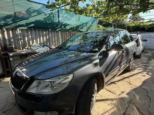 Серый Шкода Октавия, объемом двигателя 1.8 л и пробегом 179 тыс. км за 8500 $, фото 1 на Automoto.ua