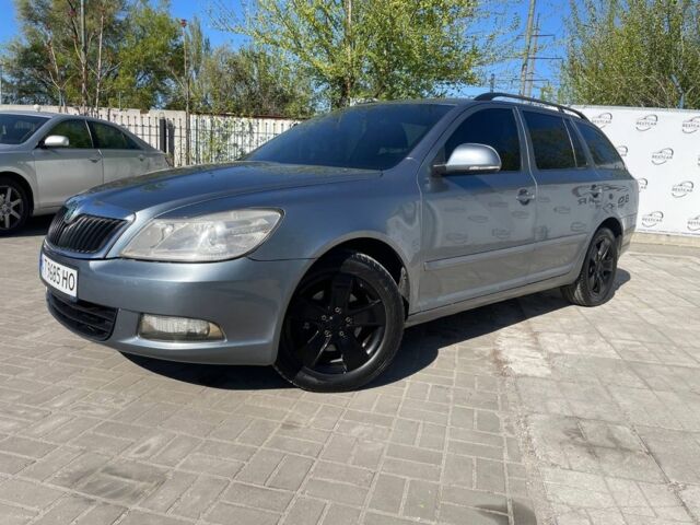 Серый Шкода Октавия, объемом двигателя 1.6 л и пробегом 260 тыс. км за 6500 $, фото 1 на Automoto.ua