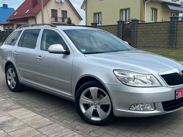 Сірий Шкода Октавія, об'ємом двигуна 2 л та пробігом 244 тис. км за 9900 $, фото 1 на Automoto.ua