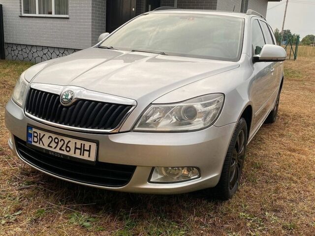 Сірий Шкода Октавія, об'ємом двигуна 1.8 л та пробігом 228 тис. км за 7500 $, фото 1 на Automoto.ua
