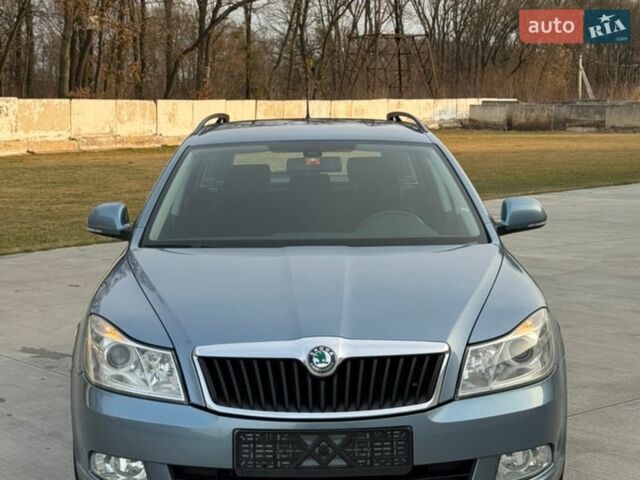 Серый Шкода Октавия, объемом двигателя 1.4 л и пробегом 210 тыс. км за 7350 $, фото 1 на Automoto.ua