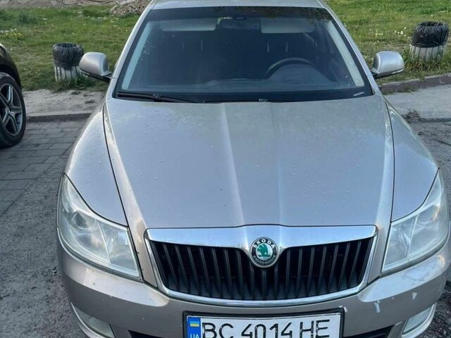 Сірий Шкода Октавія, об'ємом двигуна 1.6 л та пробігом 392 тис. км за 6000 $, фото 1 на Automoto.ua