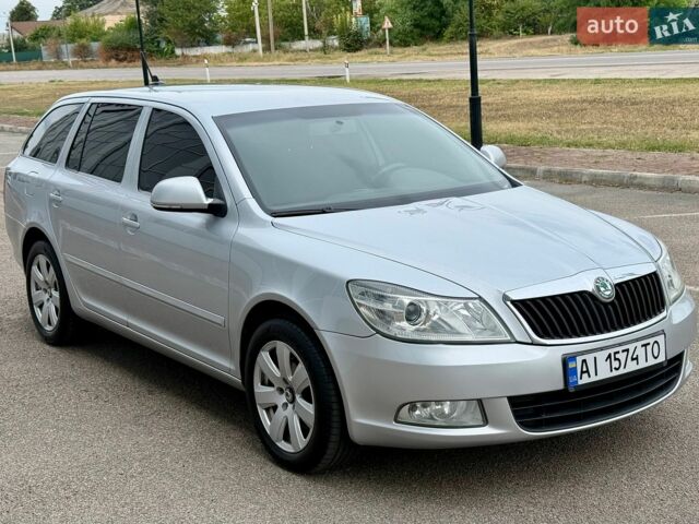 Серый Шкода Октавия, объемом двигателя 1.99 л и пробегом 237 тыс. км за 7900 $, фото 1 на Automoto.ua