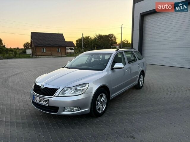 Серый Шкода Октавия, объемом двигателя 1.6 л и пробегом 237 тыс. км за 8500 $, фото 1 на Automoto.ua