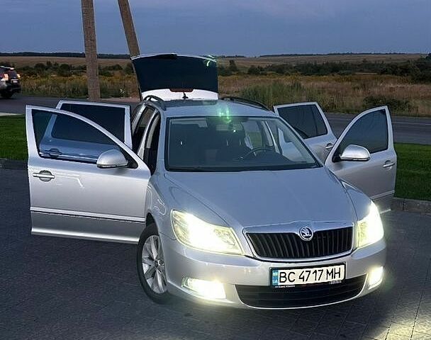 Сірий Шкода Октавія, об'ємом двигуна 1.6 л та пробігом 297 тис. км за 7500 $, фото 1 на Automoto.ua